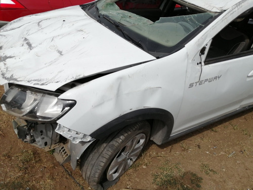 Imagen 3 de 7 de Renault Stepway Sandero Estandar Por Partes Yonke Deshueso