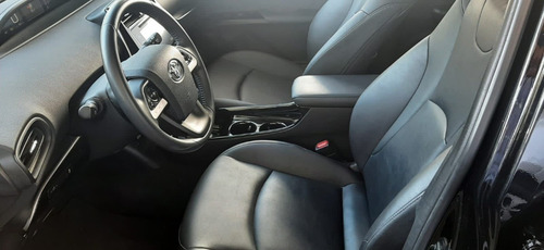 Imagen 10 de 15 de Toyota Prius Modelo 2015