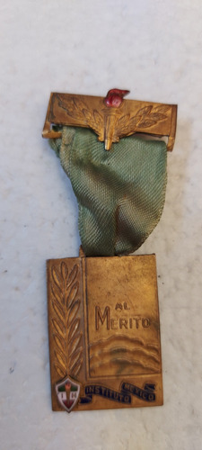 Antigua Insignia Al Mérito Im De Metal (Usado)