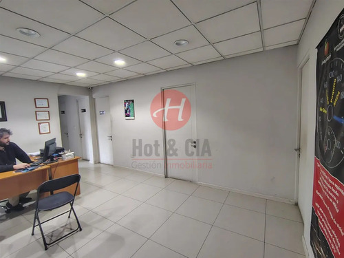 Oficina Segundo Piso En Arriendo En Temuco