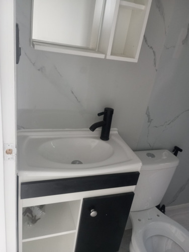 Casa De 1 Dormitorio, Baño Completo Y Cocina Completa .