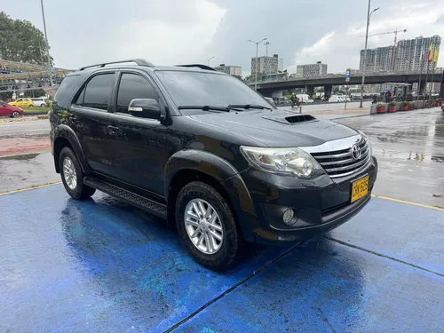 Toyota Fortuner Srv 3.0cc 4x4 Diesel Mt