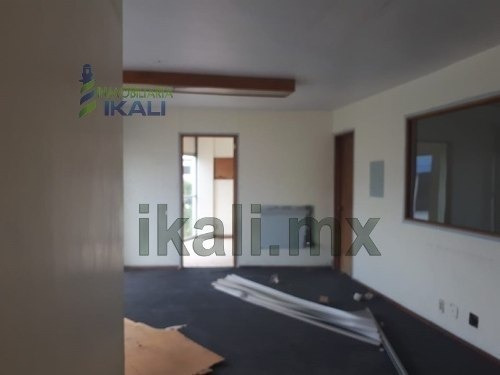 Imagen 15 de 23 de Renta De Piso Para Oficina Centro Tuxpan Veracruz. Excelente Espacios Para Oficinas En Avenida Principal Benito Juarez No. 39 Colonia Centro Del Municipio De Tuxpan Veracruz. En La Zona Comercial Del