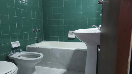 Imagen 5 de 5 de Departamento Dos Ambientes Interno Dos Cuadras Estacion Olivos