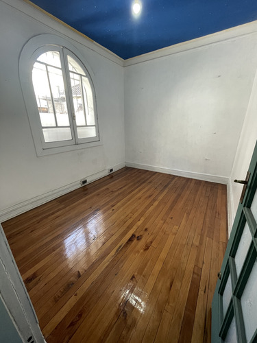 Arriendo Oficina En Casa Comercial Con Excelente Ubicacion
