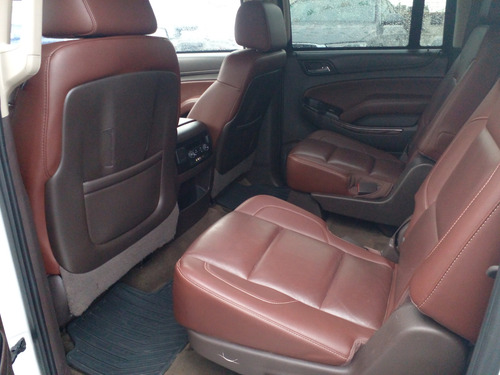 Chevrolet Suburban 5.3 Ltz 4x4 Mt