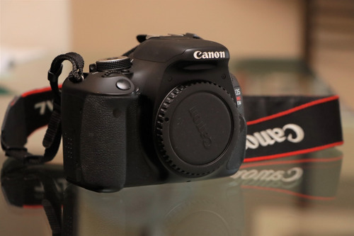 Câmera Dslr Canon Eos Rebel T3i (somente Corpo)