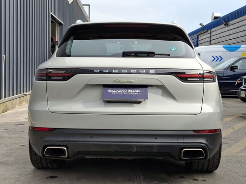 Porsche Cayenne 2022