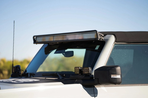 Imagen 1 de 10 de Base Montaje Bracket De Barra Led Dv8 Off Road Ford Bronco