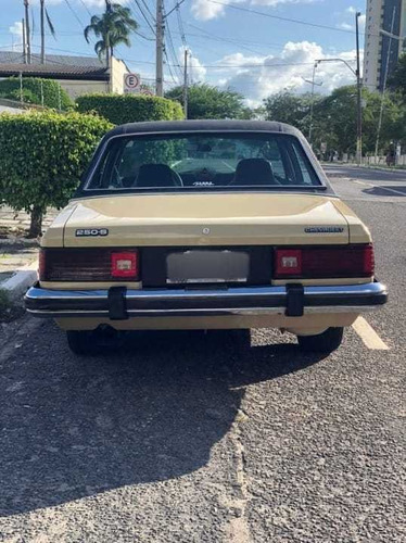 Chevrolet Opala Comodoro