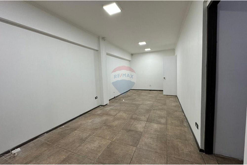 Local Comercial En Metro Los Leones