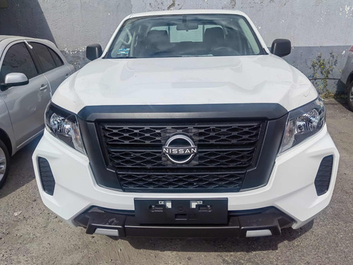 Nissan Frontier 2.5 Se Dc 4X2 Mt