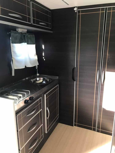 Casas Rodantes Leones Modelo 6.00m Full Con Portón Trasero