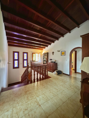 Se Vende Casa 426m2 4h/5b/5p Los Samanes