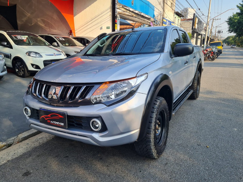 Mitsubishi L200 2.4 16V TURBO DIESEL SPORT GLS CD 4P 4X4 Manual