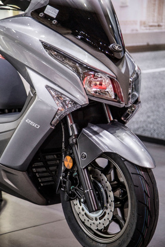 Imagen 9 de 11 de Kymco Xtown 250i Anticipo + 12 Cuotas Sin Interes