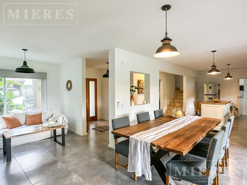 Imagen 8 de 30 de Casa En Venta En Fincas Del Lago