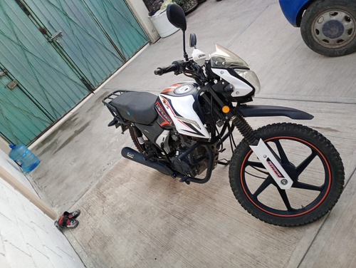 Excelente Motocicleta Vento 150cc