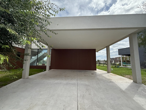 Venta Casa Barrio San Lucas A La Laguna