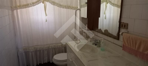 Casa En Venta De 3 Dorm. En La Reina
