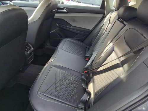 Volkswagen Taos 1.4 250 TSI TOTAL FLEX COMFORTLINE AUTOMÁTICO