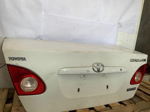 Tapa Maleta Maletera Toyota Corolla New Sensación 2003-2008