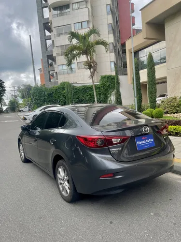Mazda 3 2.0 Prime