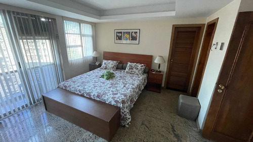 Imagem 11 de 14 de Vende-se Maravilhosa Cobertura Duplex. Excelente Localização