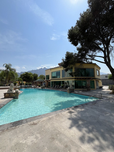 Departamento En Renta En La Toscana Santa Catarina
