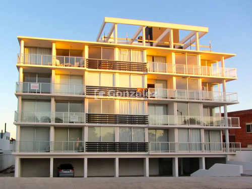 Apartamento En Edifico Portofino