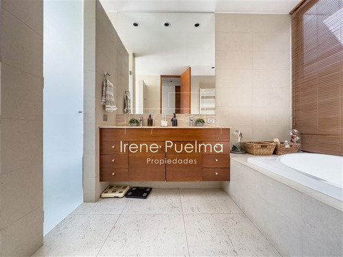 Exclusiva Casa En Condominio Camino La Posada En Las Condes