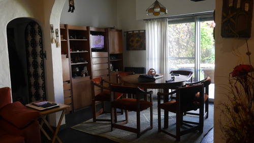 Dueño Vende Ph Independiente Con Pileta Semiclimatizada, Cochera, 5 Dormitorios, Quincho, Parrilla, Jardín, Patio, 8,66 Mts De Balcón, 2 Habs En Pb Y 3 En 1° C/espacio Aéreo, Coghlan Al Cfte-fte