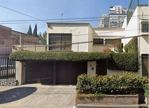 Casa En Venta En Remate Bancario, Ubicada En La Benito Juarez