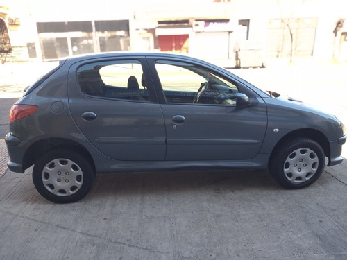 Imagen 2 de 13 de Peugeot 206 2008 1.6 Xr Premium