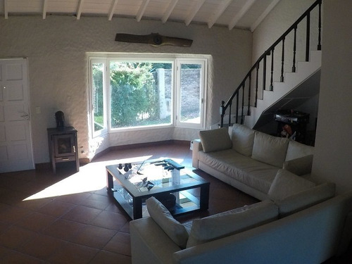 Imagen 5 de 13 de Chalet En Venta En Ituzaingo Norte