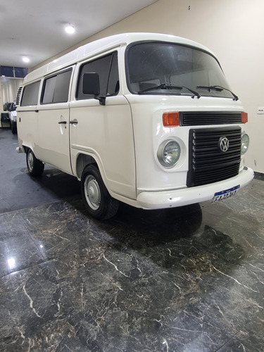 Volkswagen Kombi 1.4 Standard Total Flex 3p