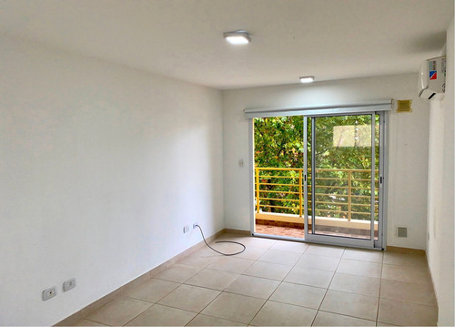 Venta Monoambiente+balcón+cochera/santos Lugares