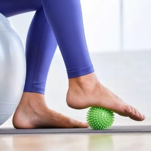 Pelota Pinches Rigida Masajeadora Yoga Pilates Macisa 7cm