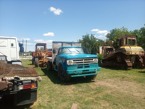 Dodge 800