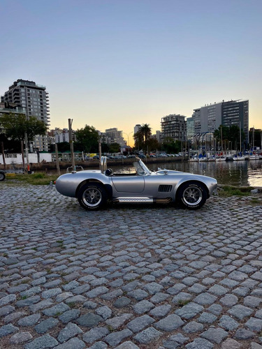Ford Cobra Biscayne Roadster