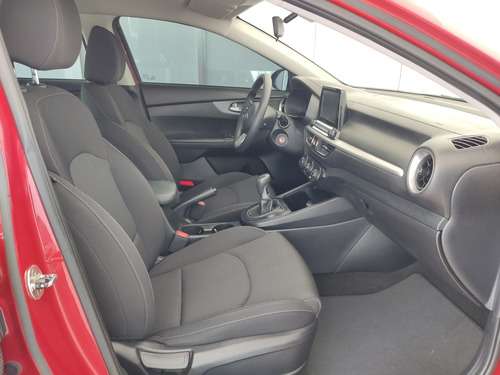 Imagen 10 de 15 de Kia Forte 2.0 Lx Mt 2020