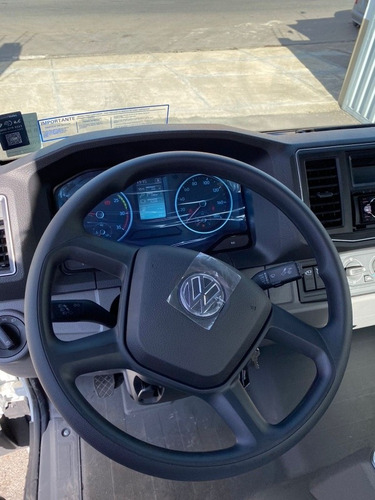 Imagem 12 de 15 de Vw 11.180 4x2 2022/2023 Okm