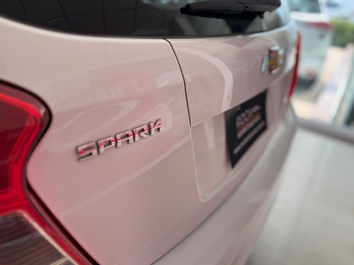 Chevrolet Spark 5 pts. HB Premier, 1.4l, TM5, a/ac., pantalla touch 7