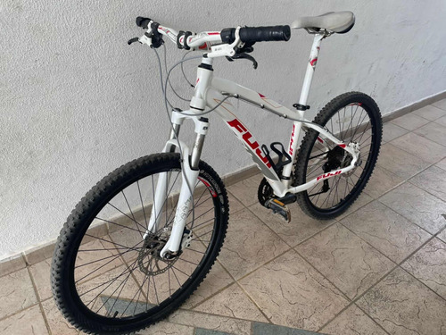 Bicicleta Montañera Marca Fuji Talla S