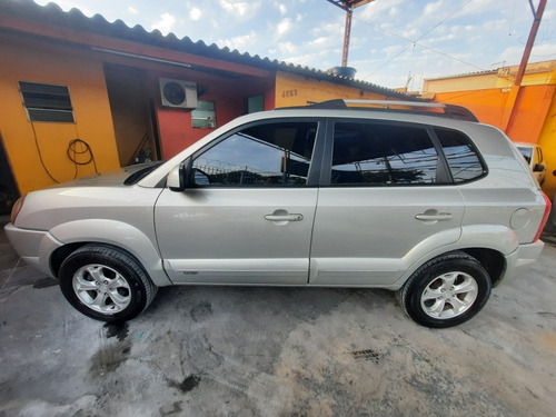 Imagem 2 de 13 de Hyundai Tucson 2013 2.0 Gls 4x2 Flex Aut. 5p