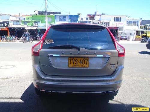 Volvo XC60 2.5 T5 Awd Kinetic
