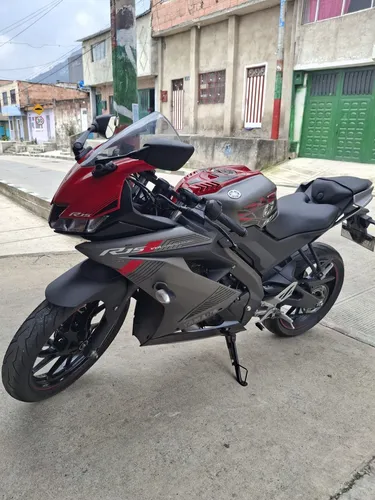 Yamaha R15 V3