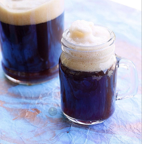Scoby Desenvolvido Em Café- Colônia De Bactérias E Leveduras