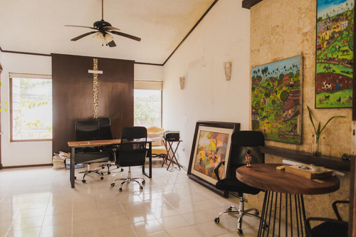 Casa En Venta Merida, Fracc. Montecristo, Estilo Californiano De 1 Planta, Entrega Inmediata.