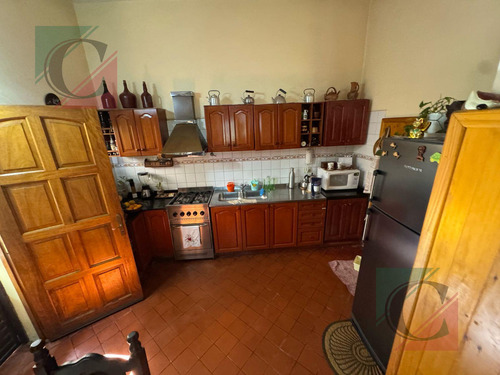Casa En 3 Ambientes Con Cochera Y Galpon